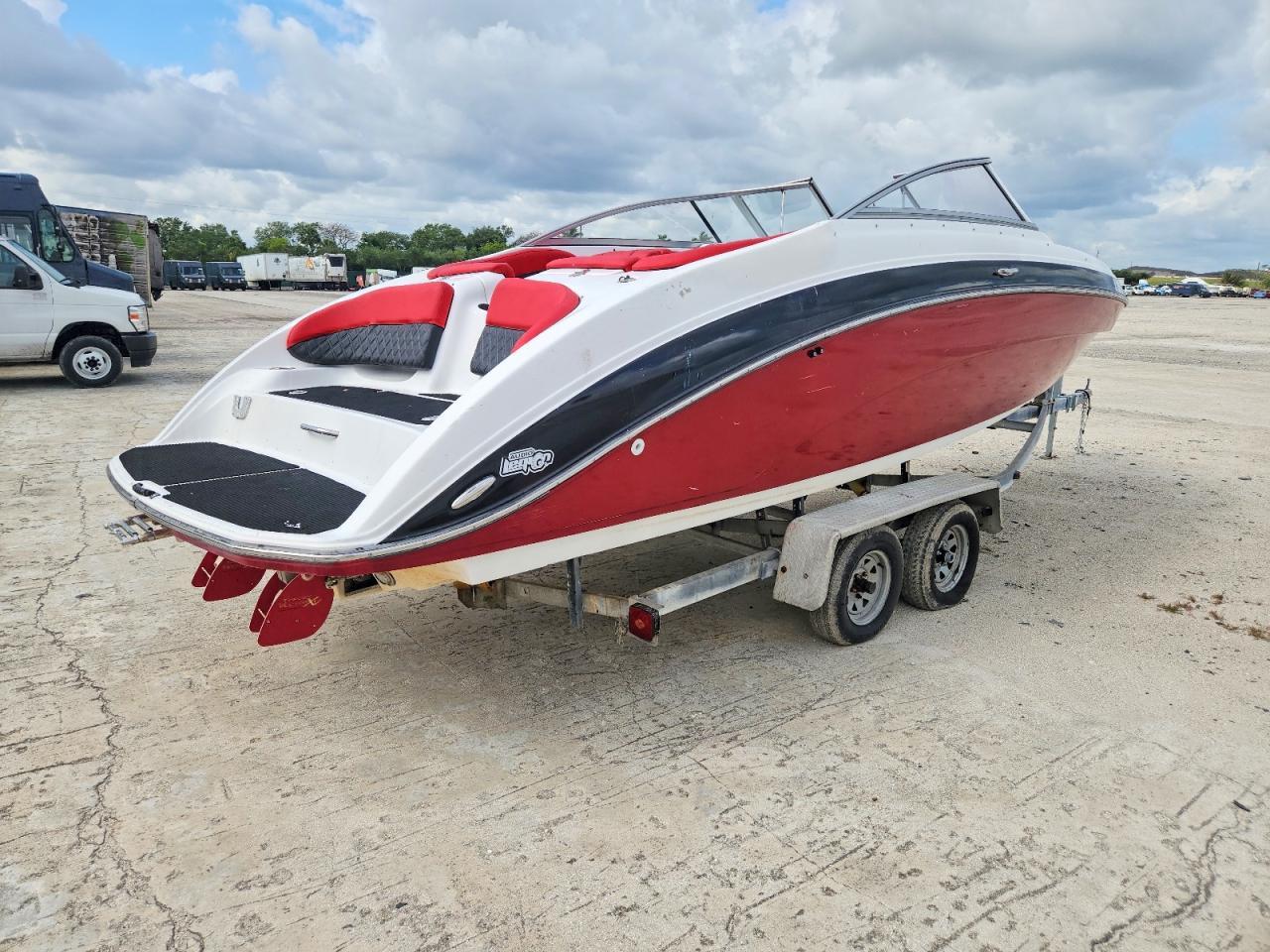 2012 YAM Boat