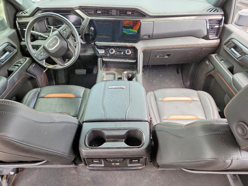 2024 GMC Sierra K2500 AT4