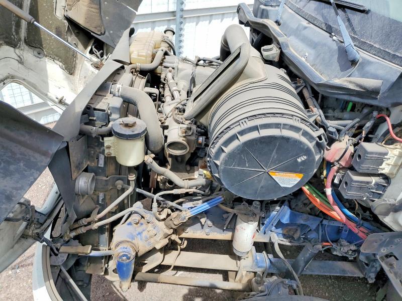 2013 International Lf677 Semi Truck