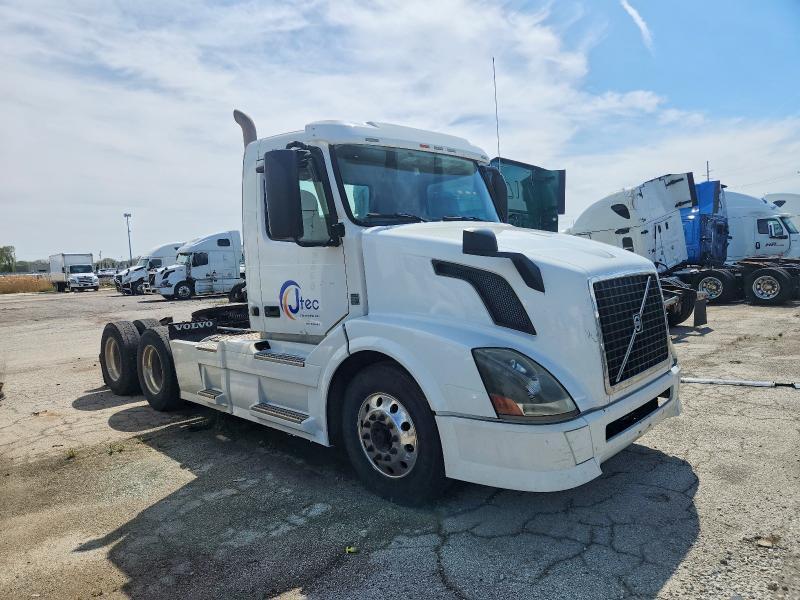 2016 Volv O vnl Semi Truck