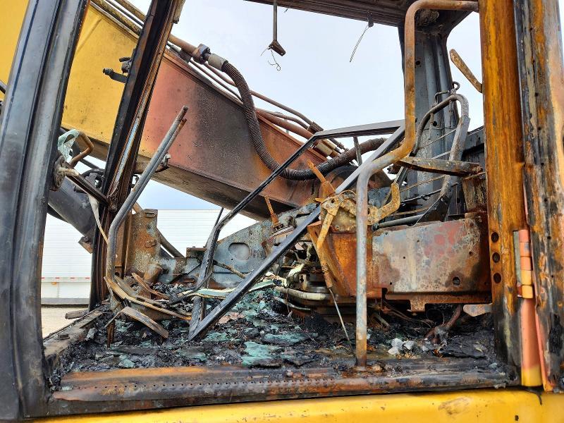 2007 Caterillar 2007 Caterpillar 330D Excavator