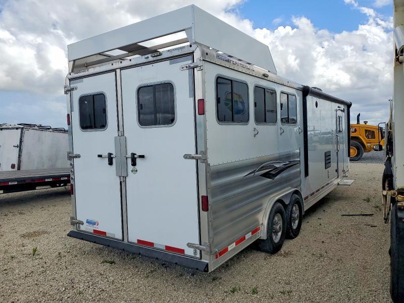 2020 Feathrlite 2020 Featherlite 9821-313D-STD Horse Trailer