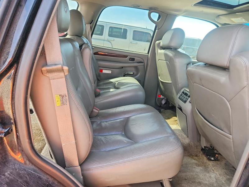 2003 Cadillac Escalade Luxury