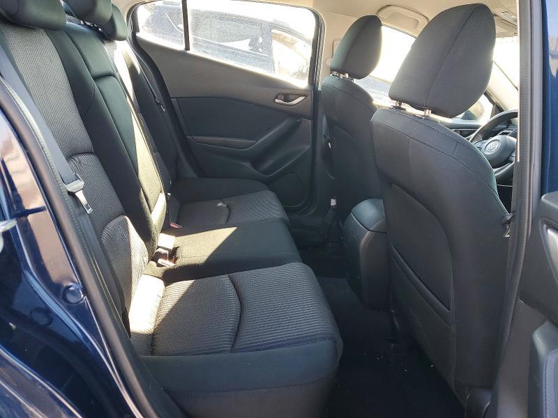 2014 Mazda 3 gs sky 4DR