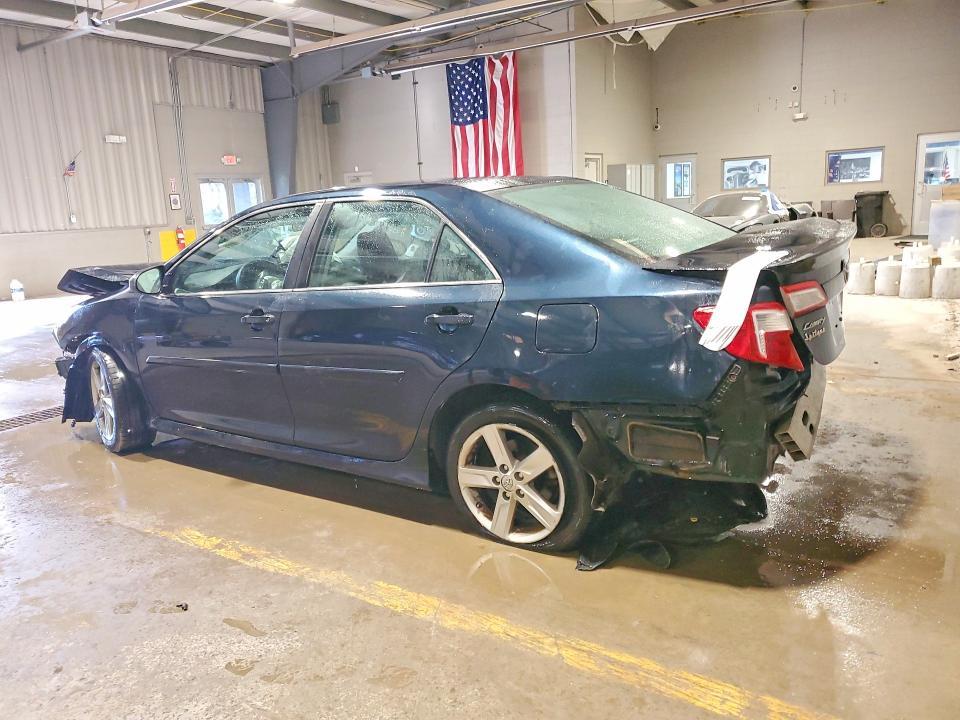 2014 Toyota Camry se