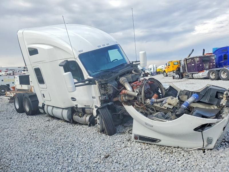2015 Kenworth Construction T680