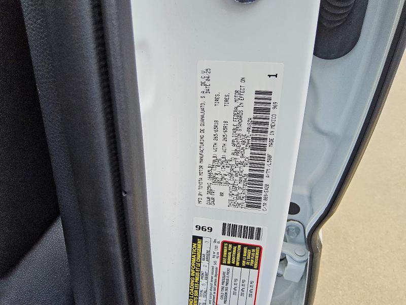 2025 Toyota Tacoma TRD Sport HV