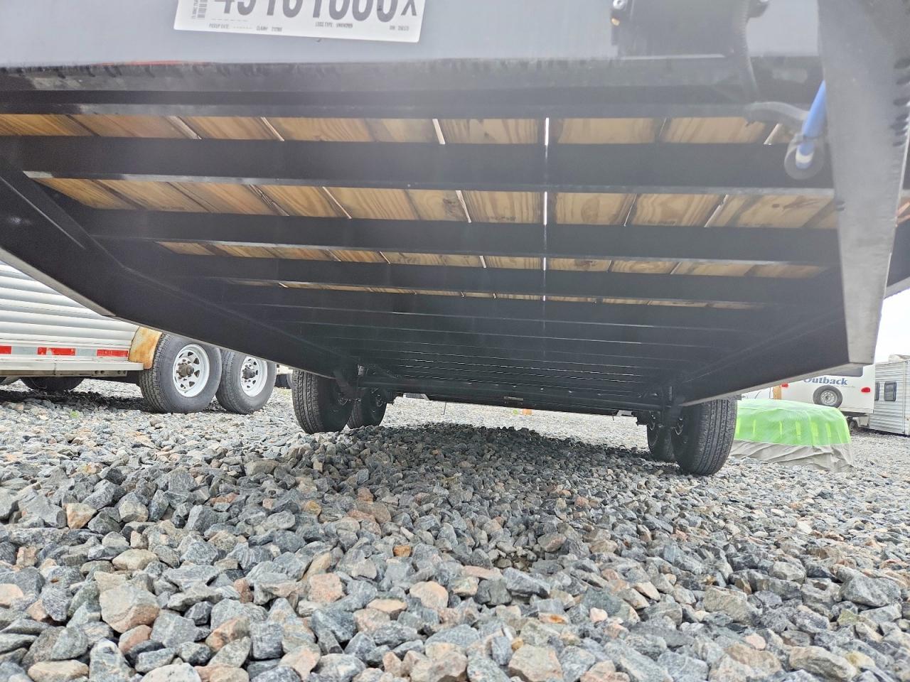 2025 Load Trail Equipment Trailer