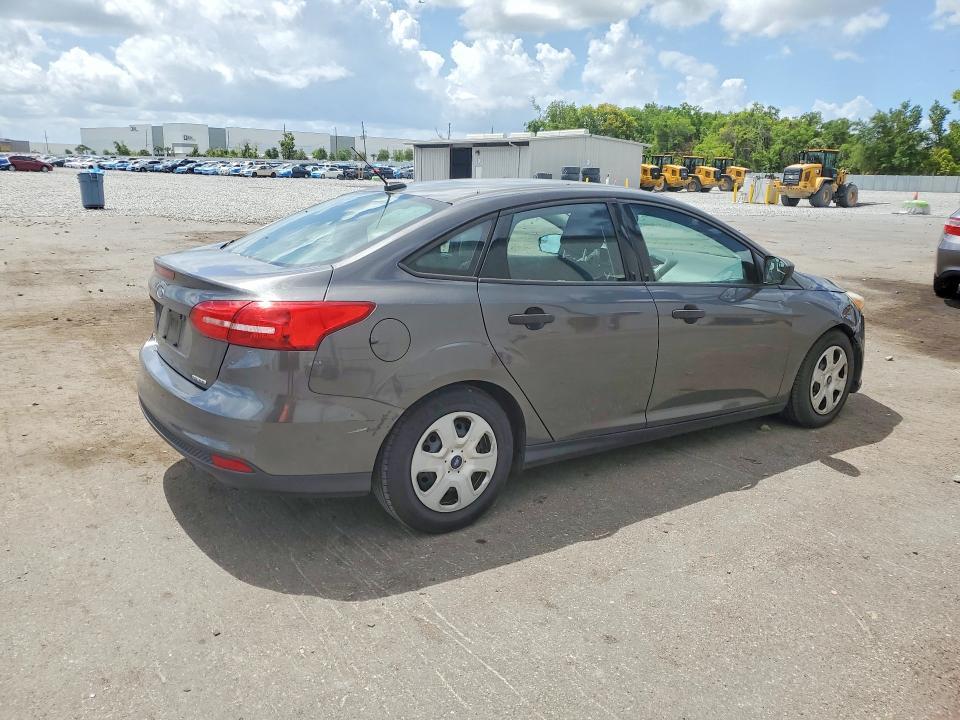 2015 Ford Focus s