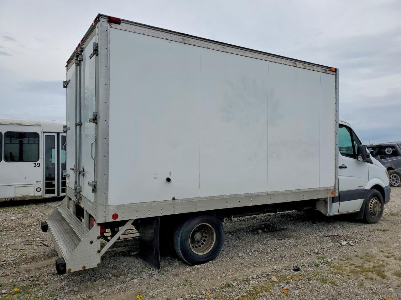2014 Freightliner Sprinter Refrigerated BOX Truck
