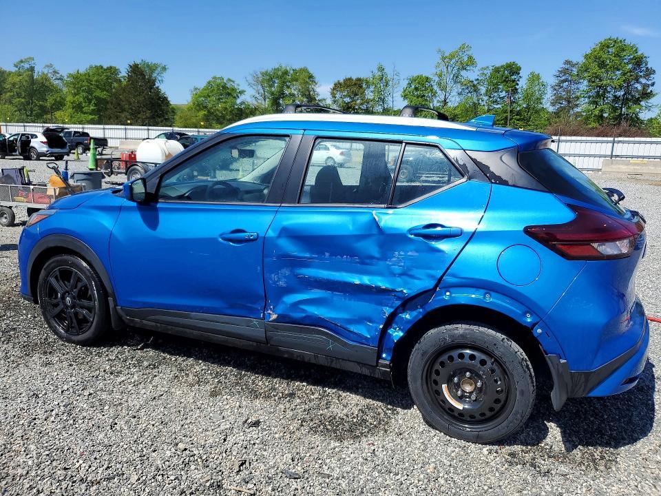 2024 Nissan Kicks sv