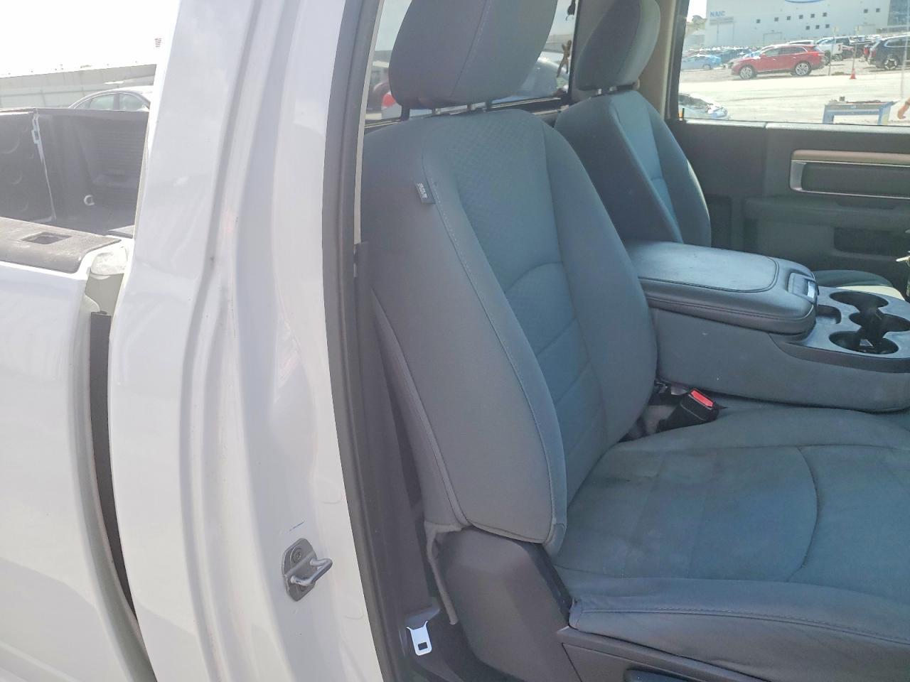 2013 Dodge RAM 1500 SLT