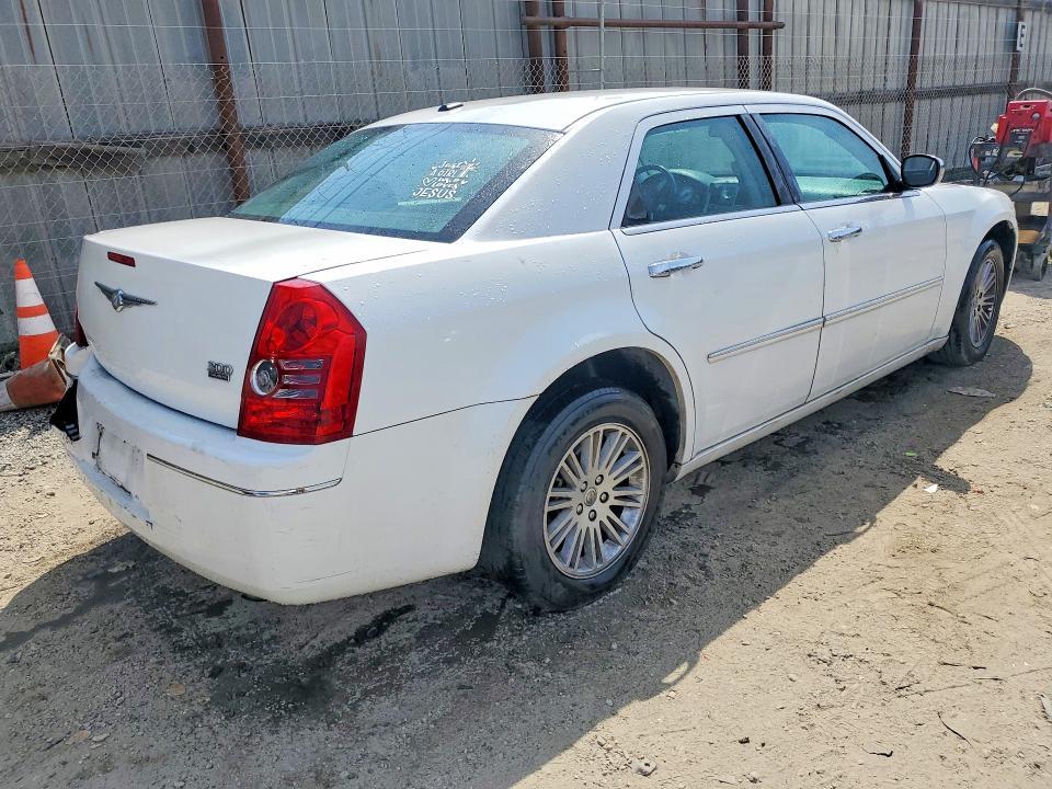2010 Chrysler 300 Touring