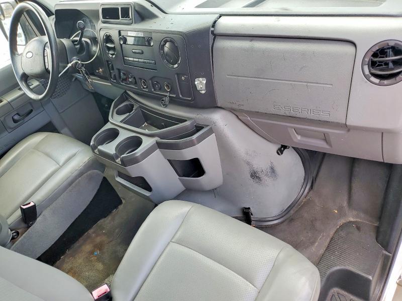 2012 Ford Econoline E350 Super Duty Wagon