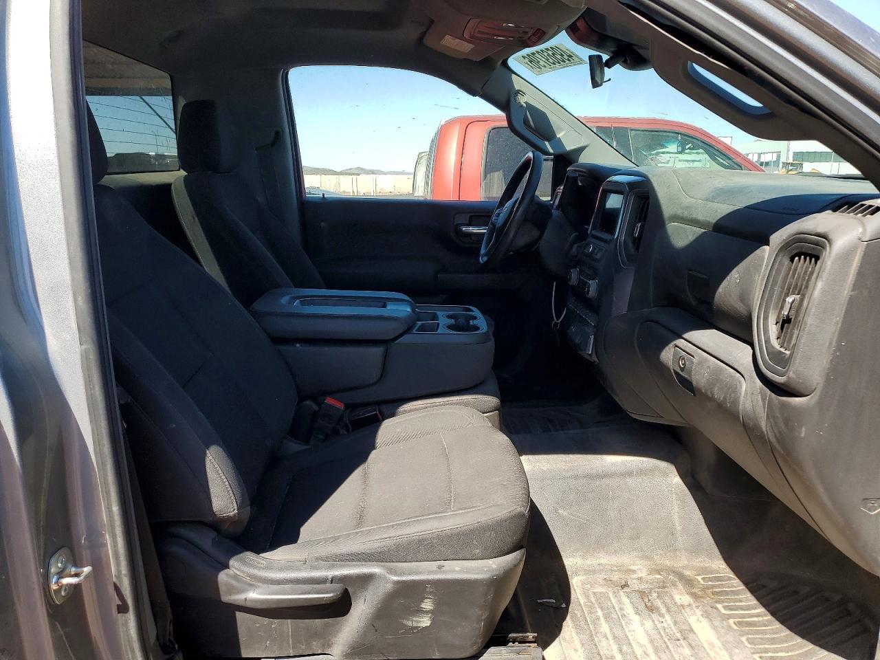 2025 Chevrolet Silverado C1500