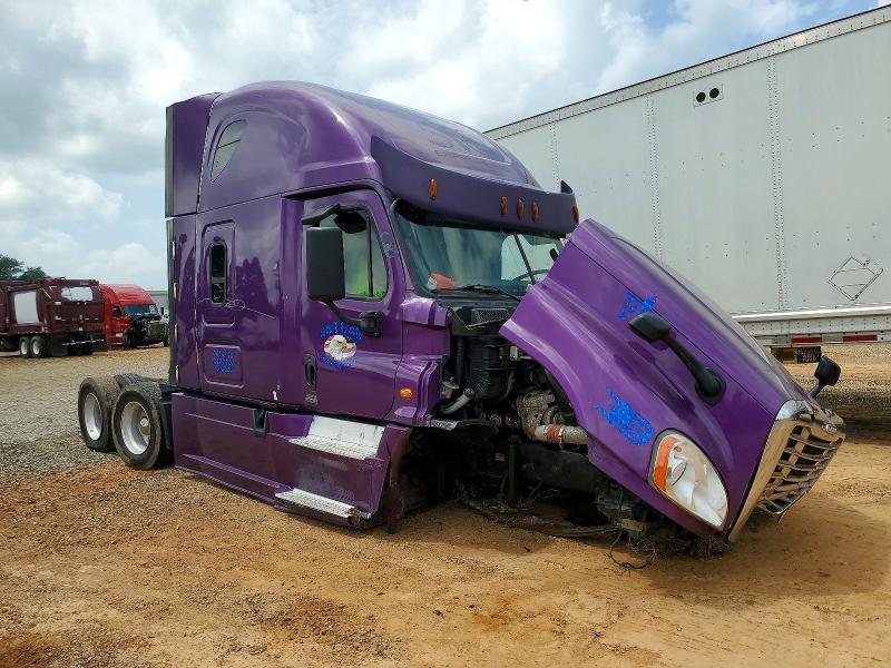 2017 Freigliner 2017 Freightliner Cascadia 125 Semi Truck