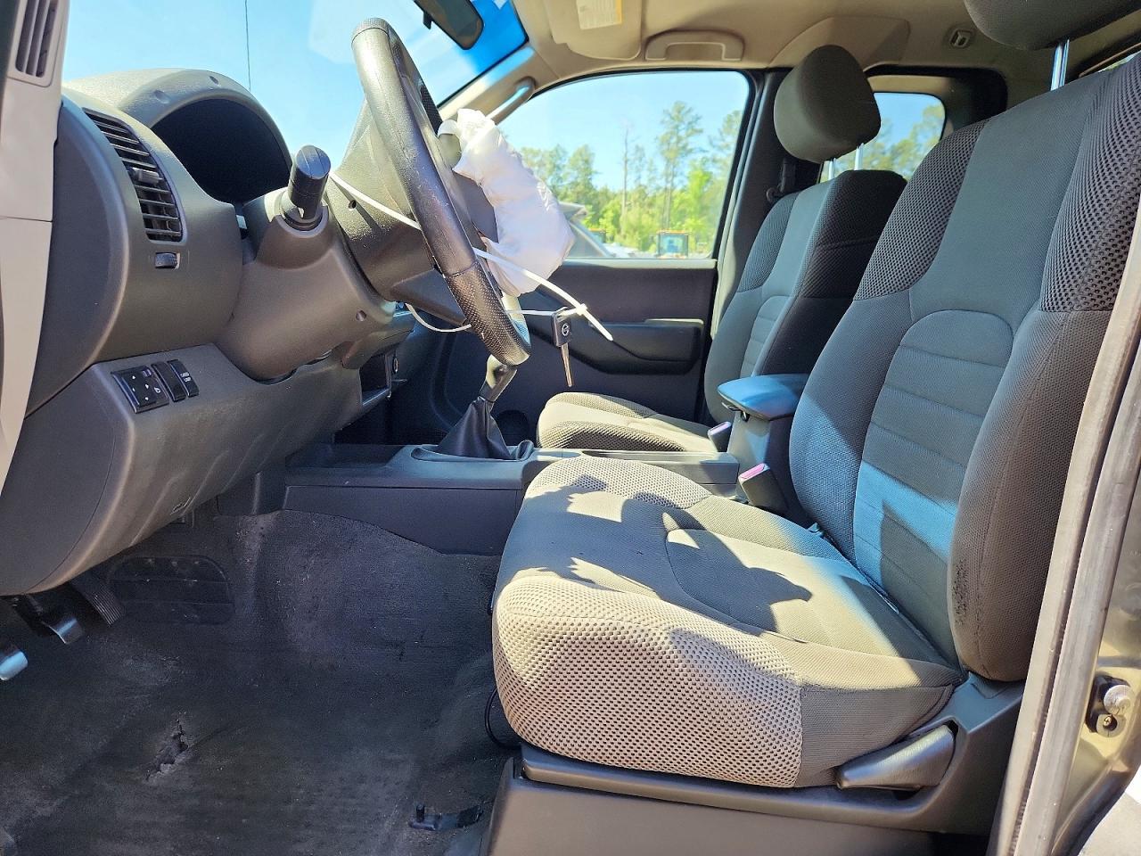 2006 Nissan Frontier SE