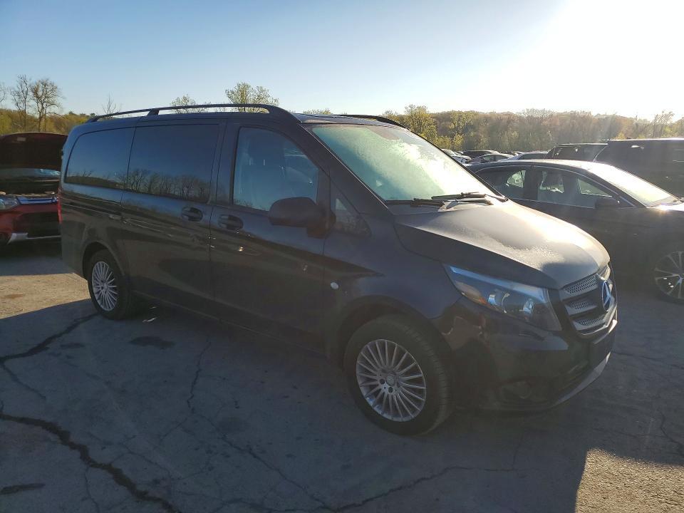 2017 Mercedes-Benz Metris