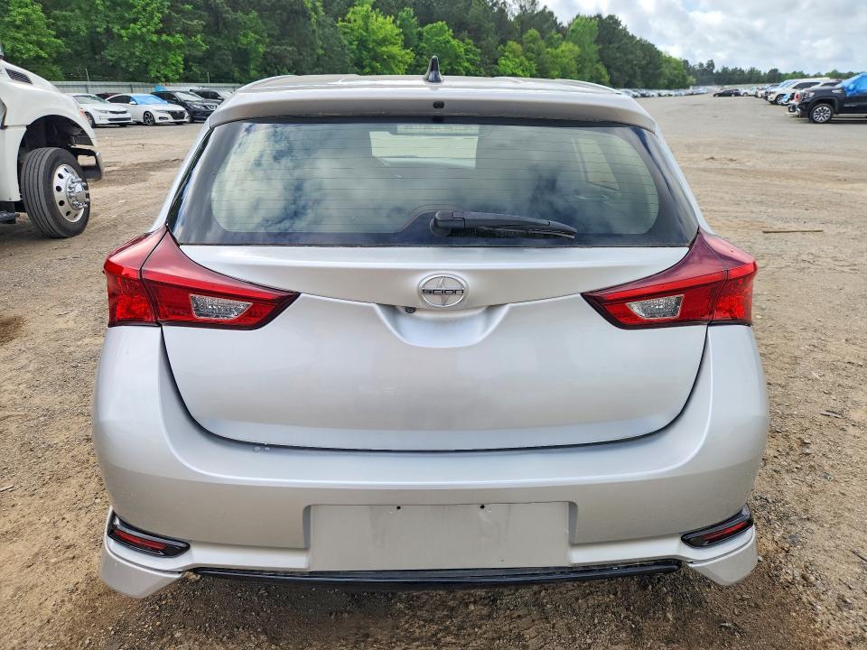 2016 Scion Im Base