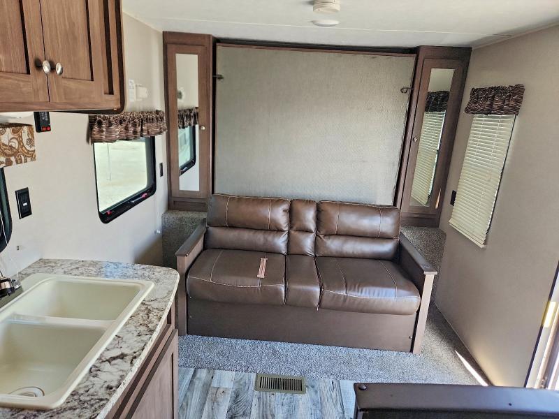 2018 Keystone Hideout Camper