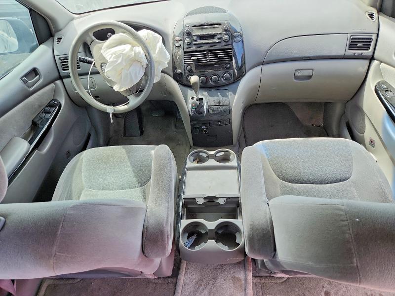 2005 Toyota Sienna ce