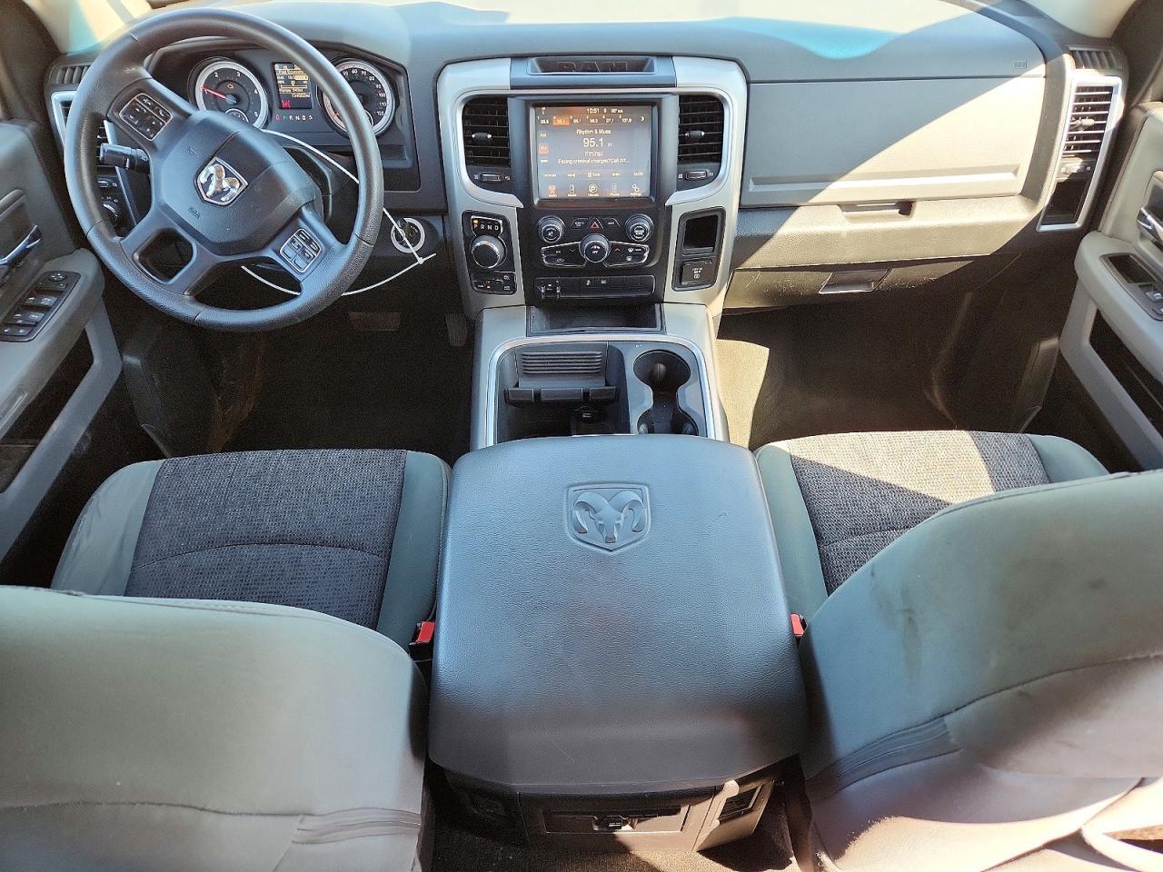 2015 Dodge RAM 1500 SLT