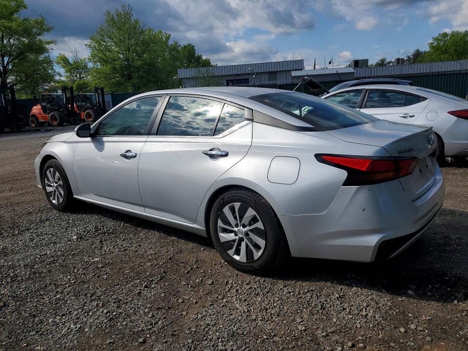 2023 Nissan Altima s