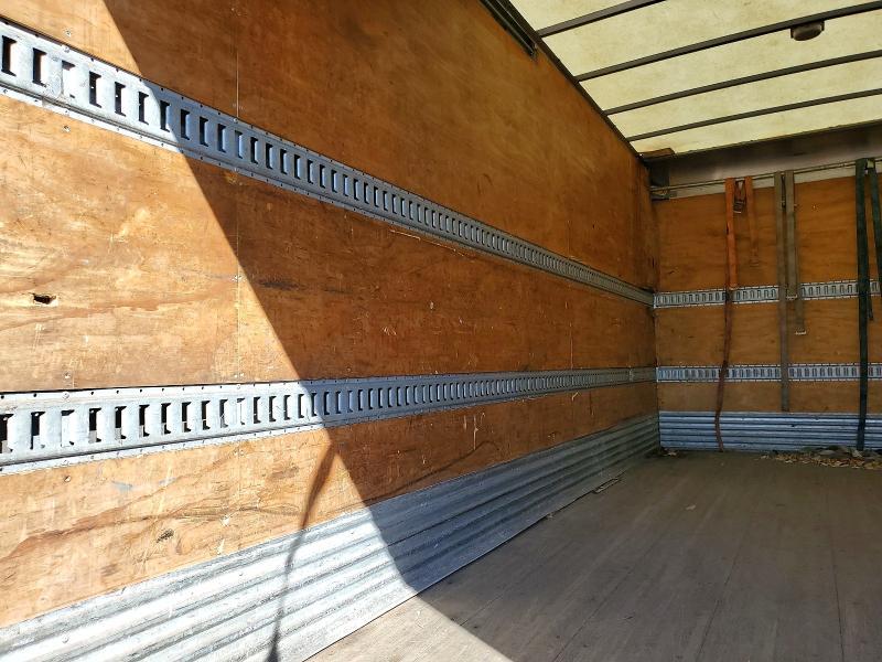 2014 Mitsubishi Fuso BOX Truck