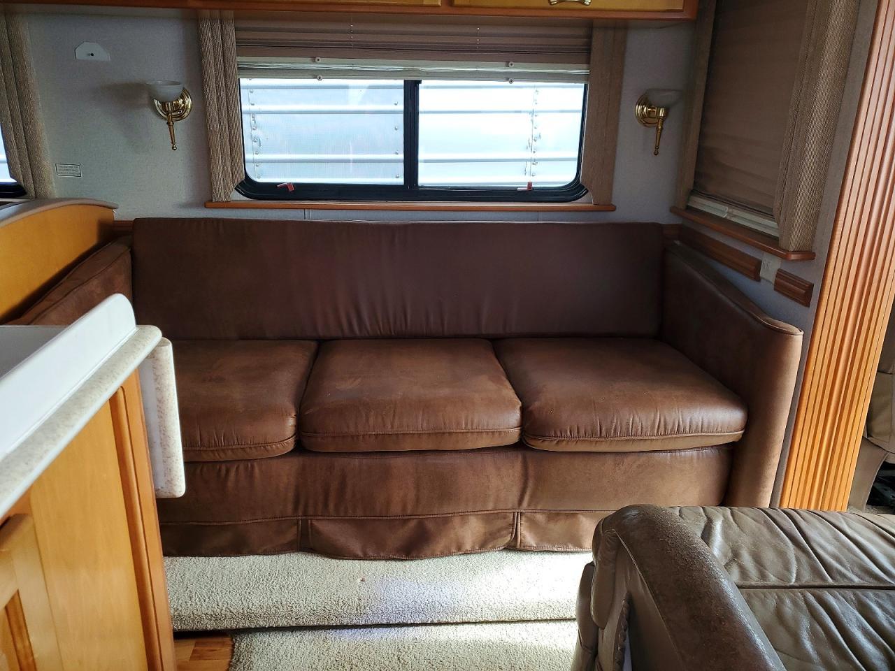 2002 Workhorse Custom Chassis W22 RV