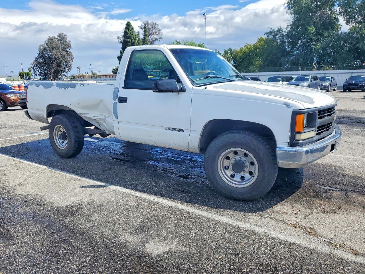 2000 Chevrolet GMT-400 C2500