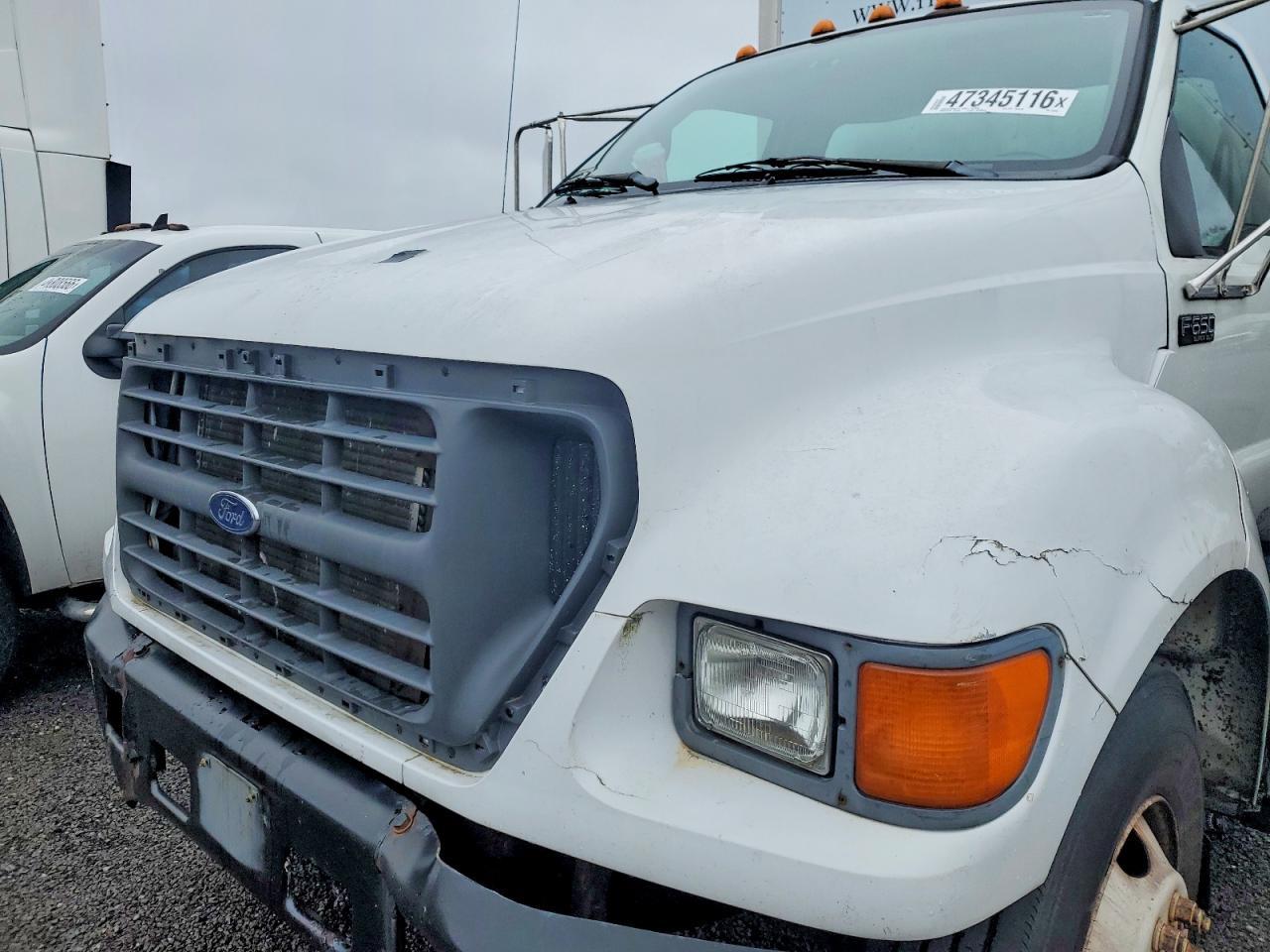 2002 Ford F650 Super Duty