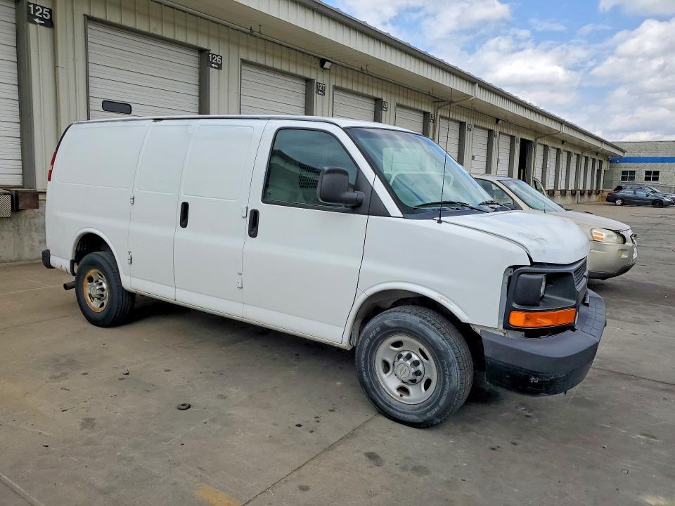 2010 Chev Express G2500