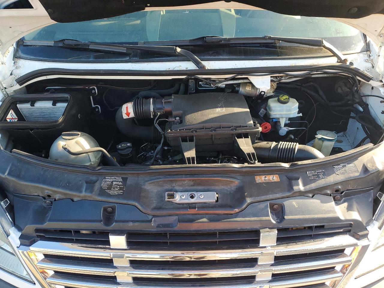 2011 Freightliner Sprinter Delivery Truck