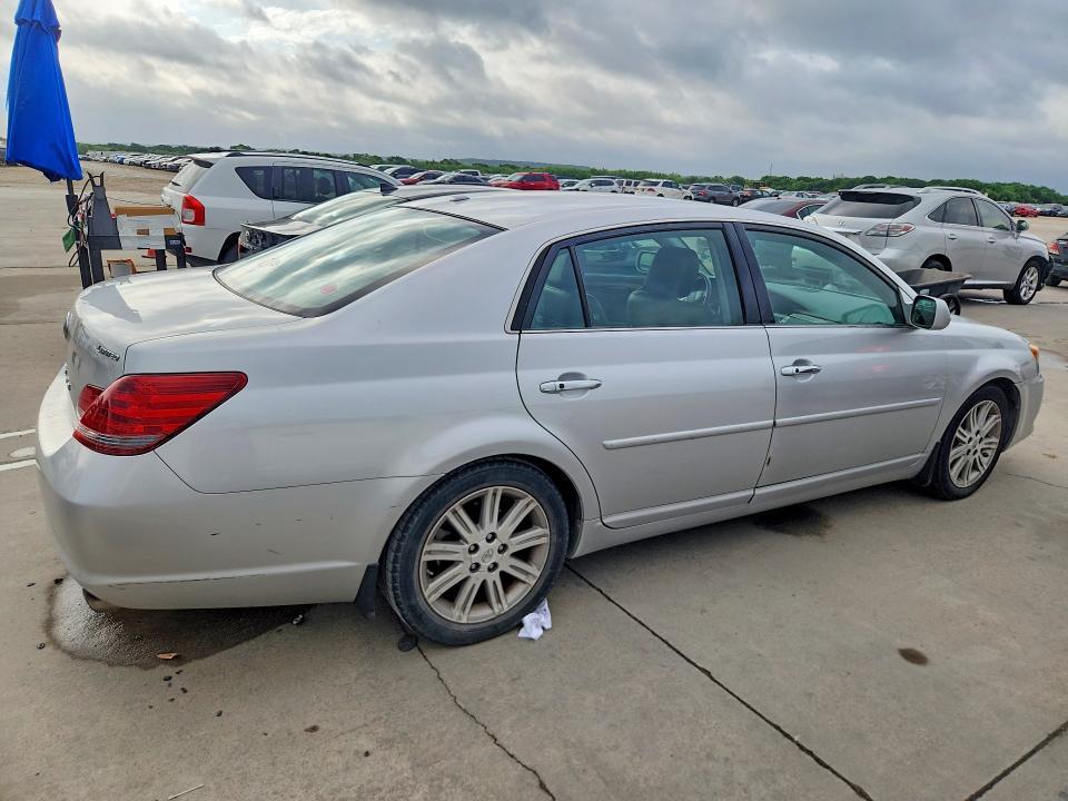 2010 Toyota Avalon Limited