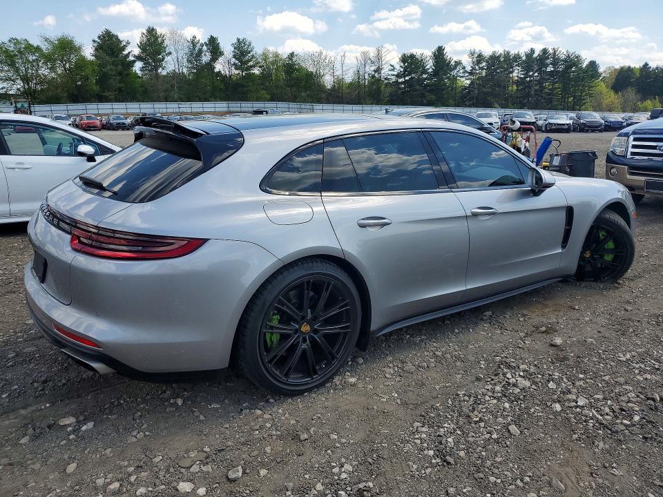 2018 Porsche Panamera 4 Sport Turismo