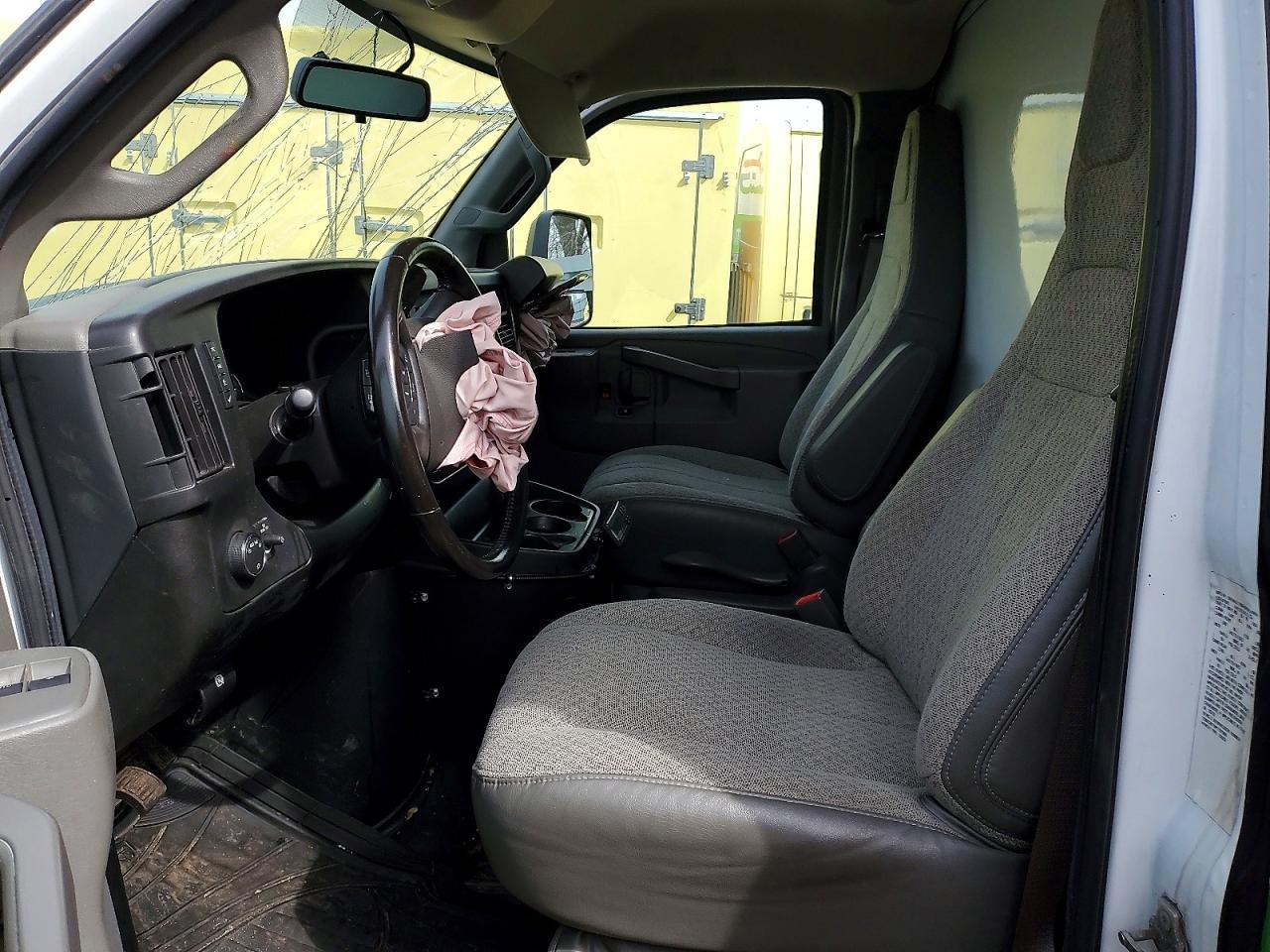 2023 Chev Rolet Express Refrigerated BOX Truck