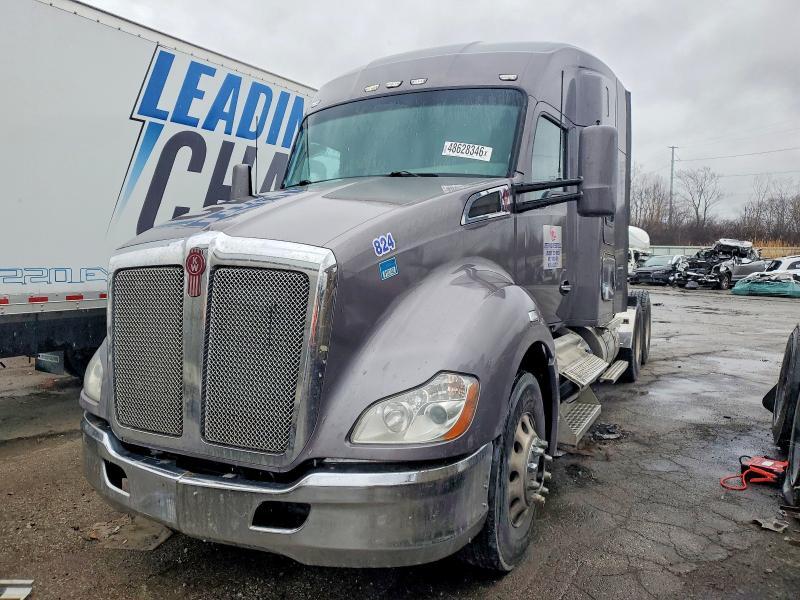 2015 Kenworth T680 Semi Truck