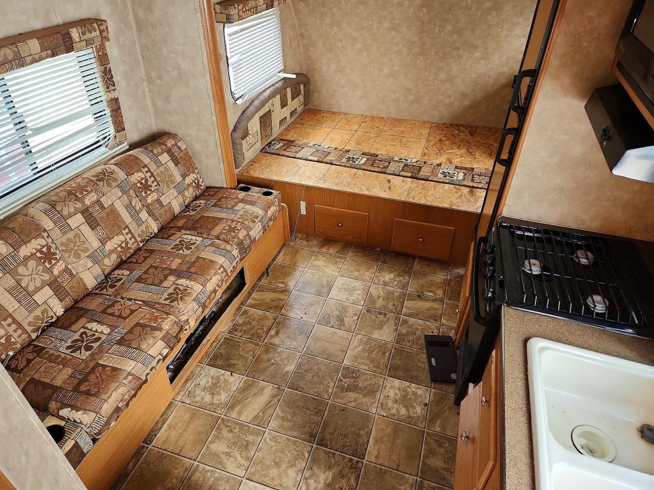 2009 Layton 2009 Homette Layton Camper