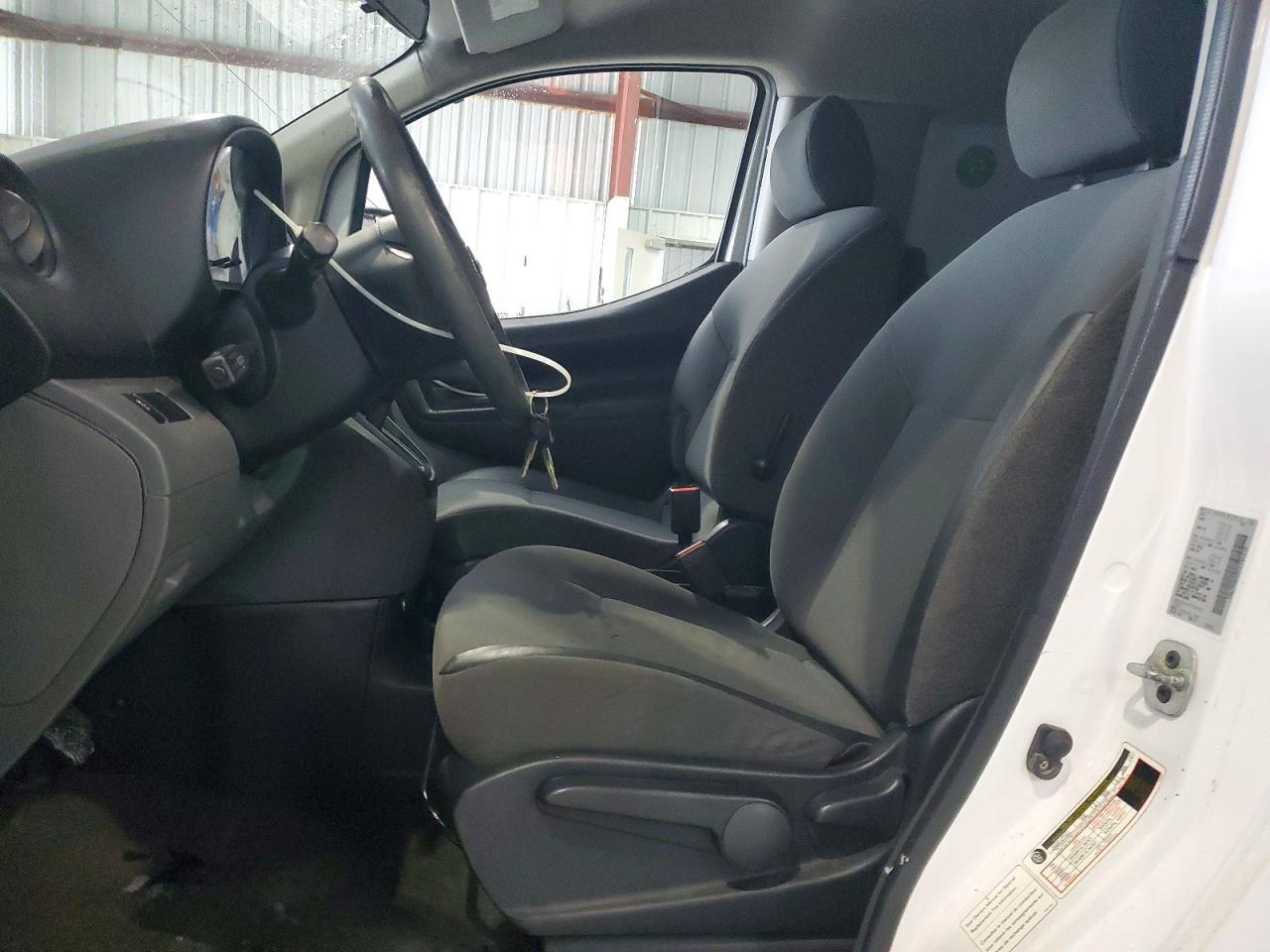 2015 Nissan NV200 S