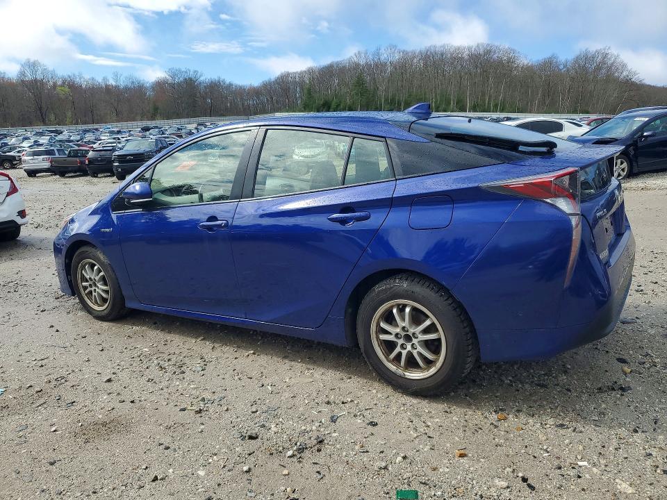 2016 Toyota Prius Three