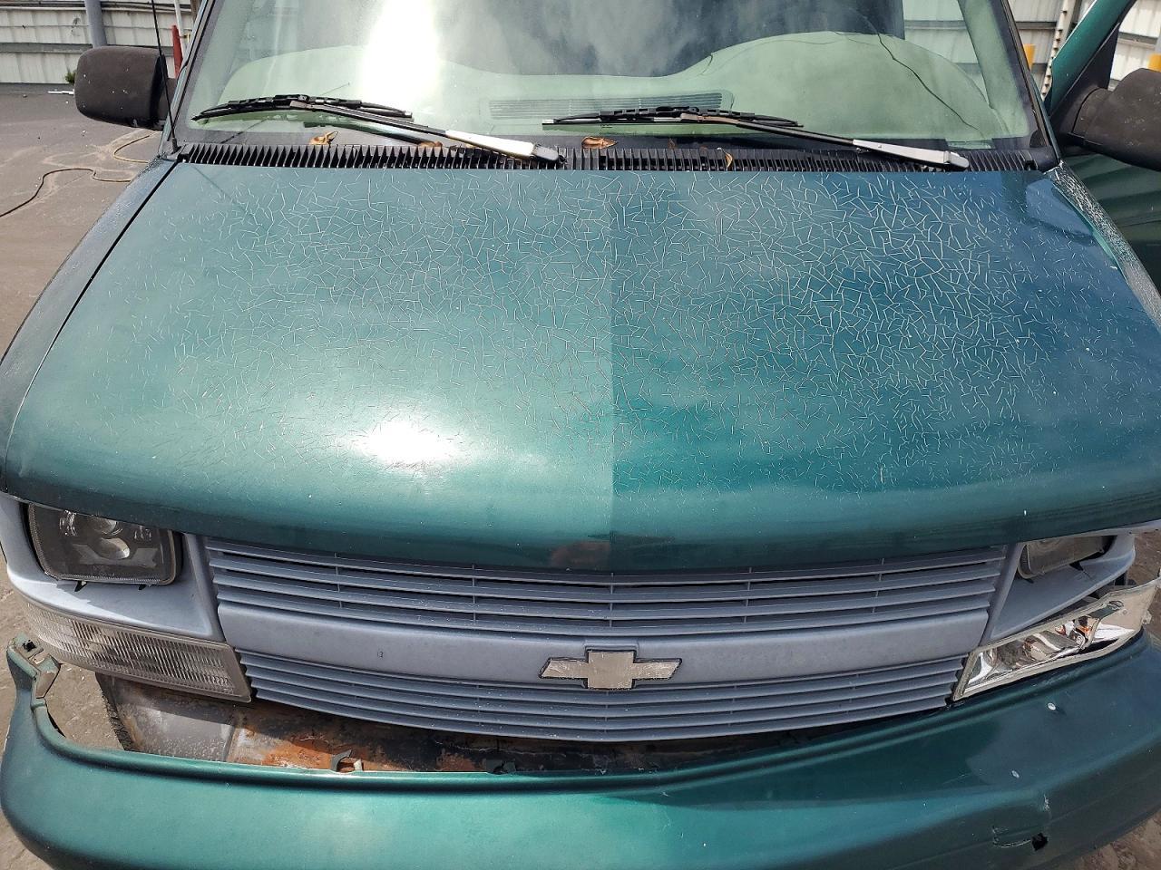 2001 Chevrolet Astro