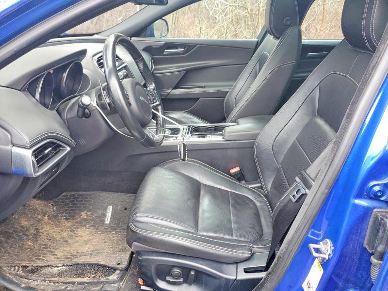 2017 Jaguar Xe R-sport