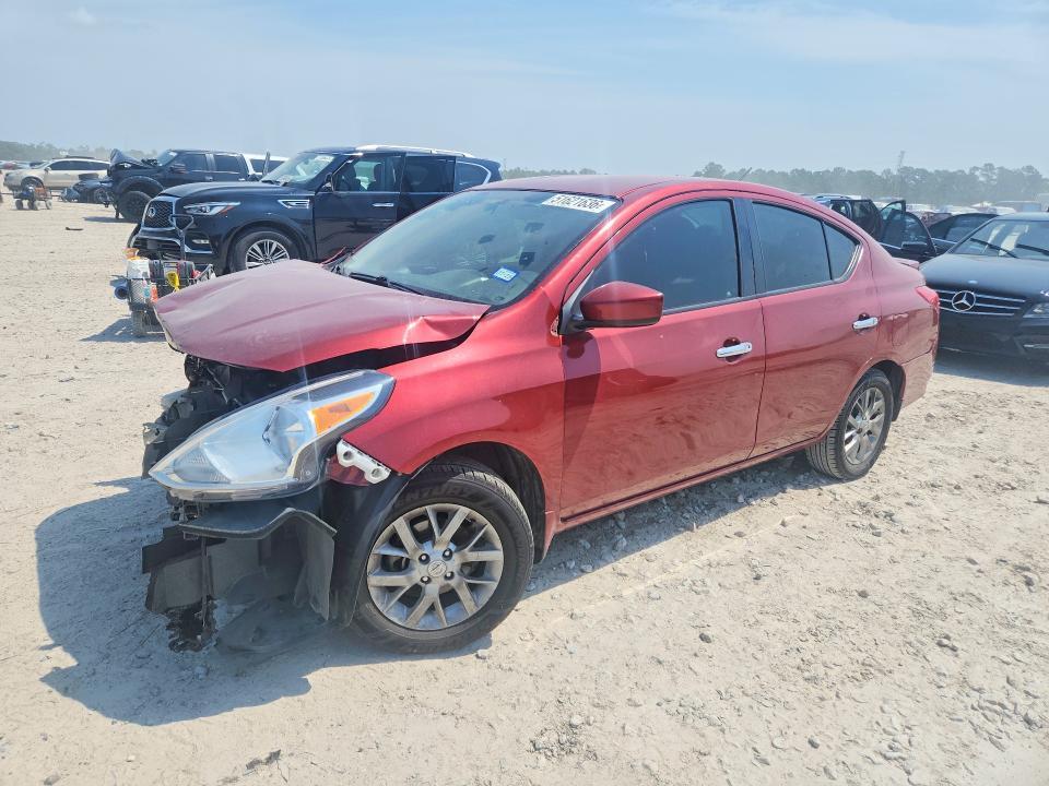 2018 Nissan Versa sv