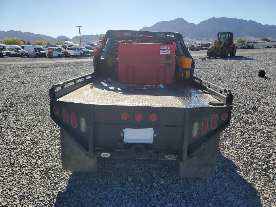 2021 Ford F250 Super Duty Flatbed Truck