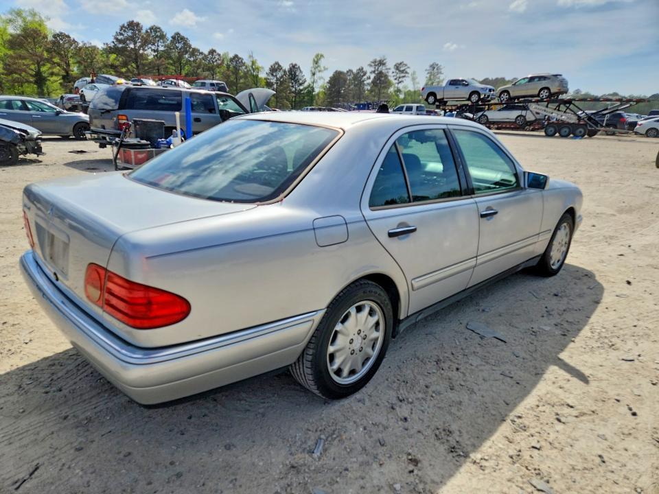 1996 Mercedes-Benz E 320