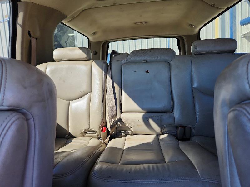 2004 Chevrolet Suburban K1500