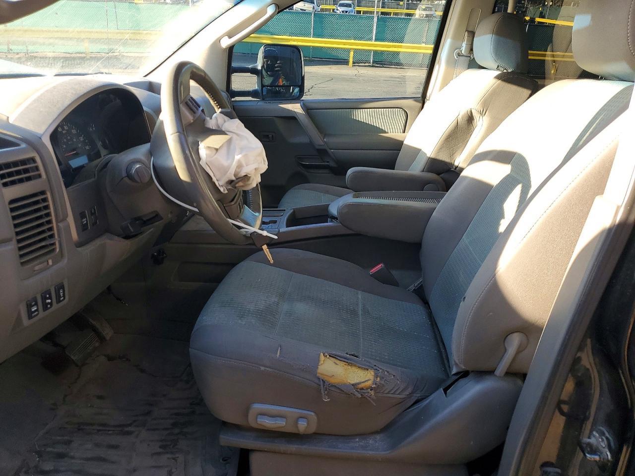 2005 Nissan Titan XE