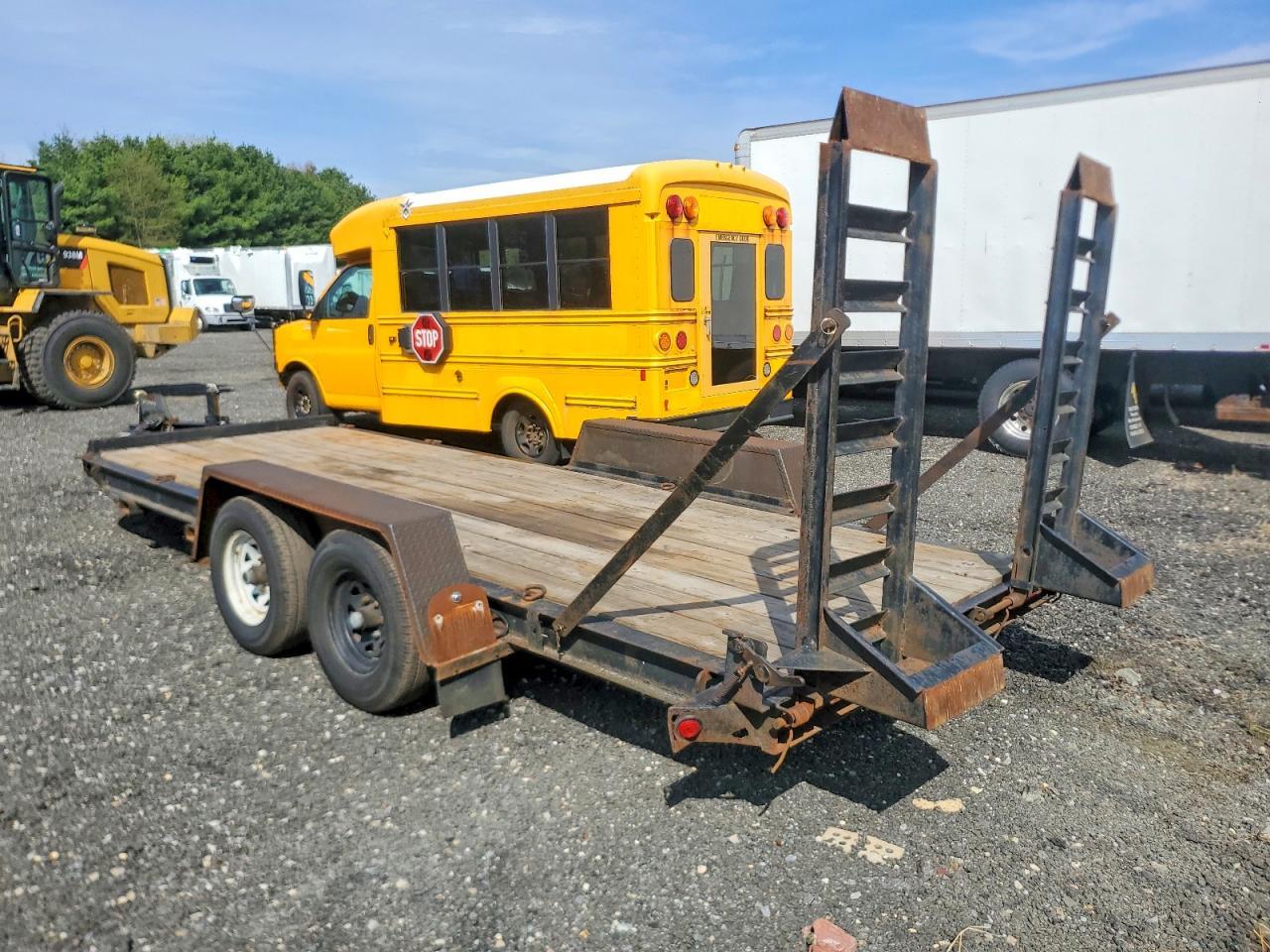 2004 Towmaster Equipment Trailer
