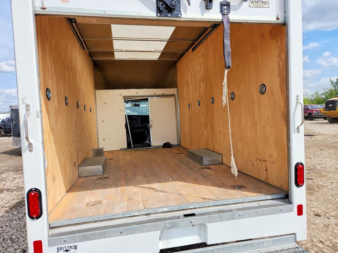 2025 Chev Rolet Express Delivery Truck