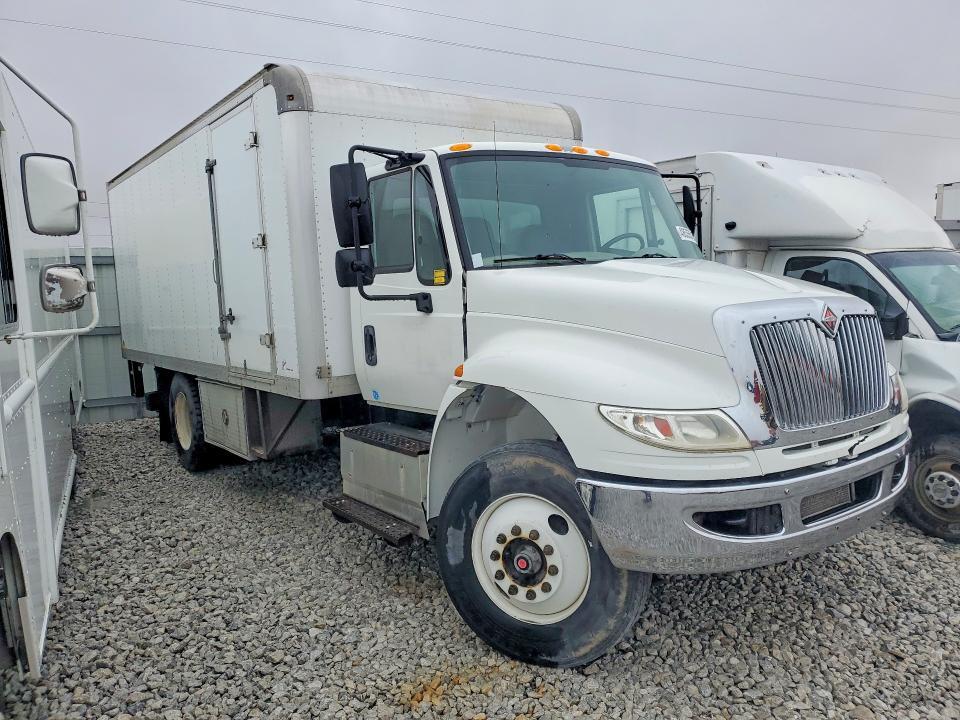 2015 International 4000 4300 *** BOX Truck ***